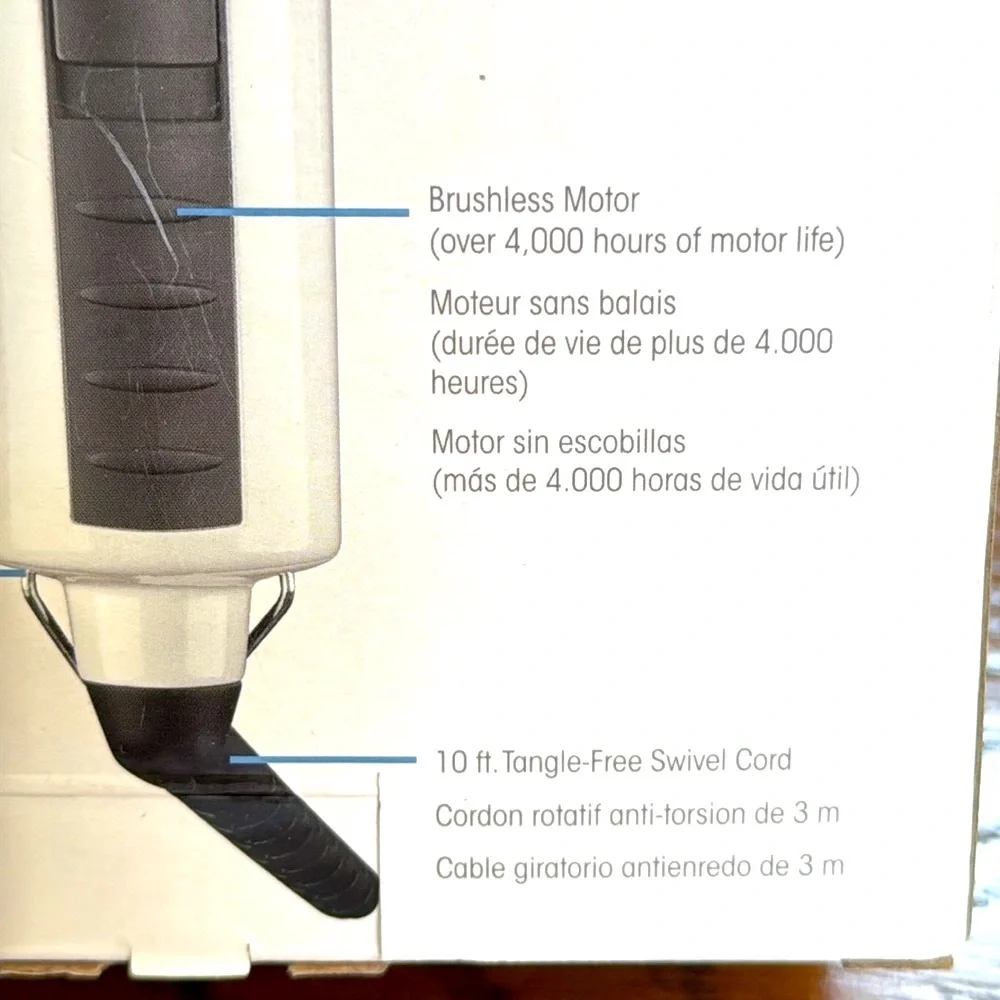 BabylissPRO PET Clipper. Lightweight. 10’ tangle free cord, 4 comb attachments.
